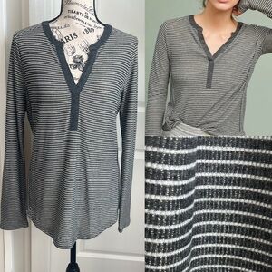 Anthro Akemi Kin Aluna Grey Shimmer Lurex Stripe Henley Sz M